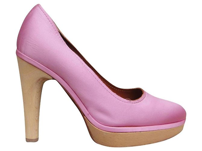 Escarpins Lanvin em cetim e couro rosa