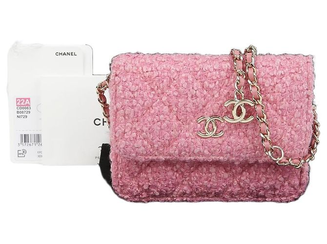 Chanel Bolsa de cinto com aba e corrente logo CC Rosa