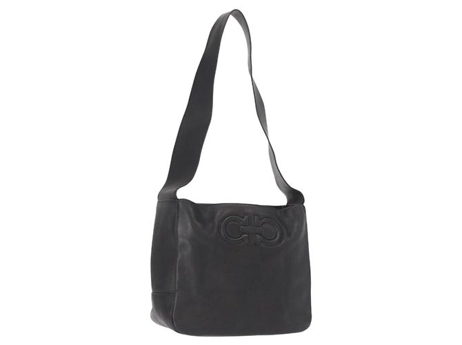 Borsa a Spalla Gancini in Pelle Nera e Oro Salvatore Ferragamo Auth hk3306 Nero D'oro
