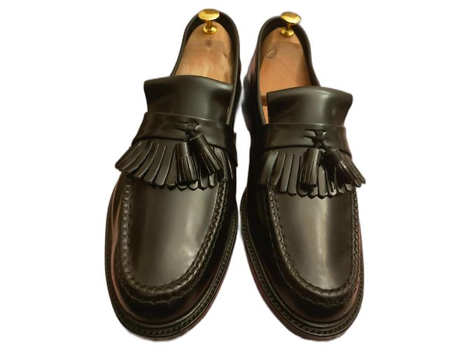 Mocassini Loake in pelle nera Nero