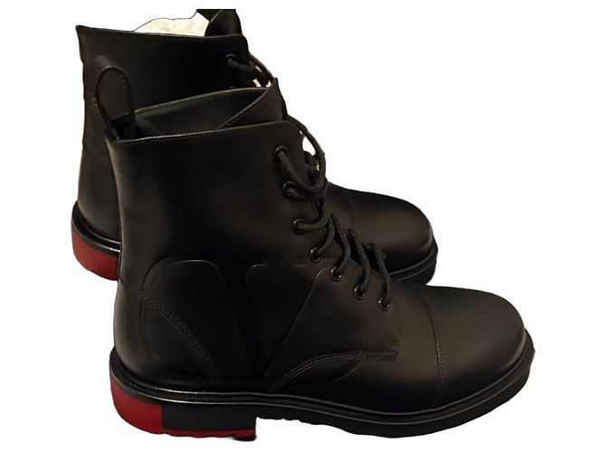 Valentino Garavani Leder Combat Boots - 44 Schwarz