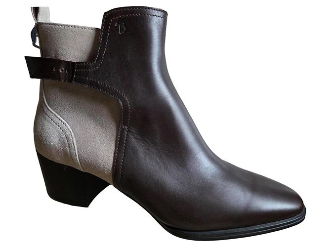 Stivaletti Tod's in pelle marrone e camoscio beige Marrone scuro