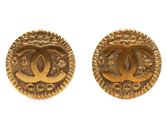 Boucles d'oreilles clips en plaqué or avec le logo Coco de Chanel Doré