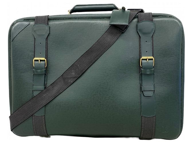 Borsa Boston Satellite 53 in Taiga Louis Vuitton