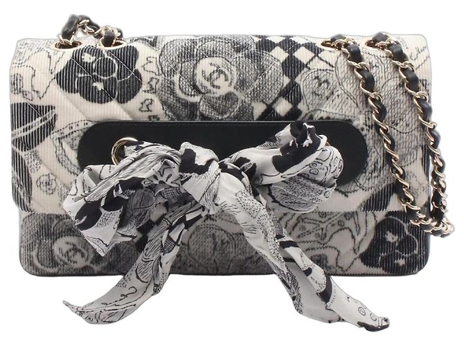 Borsa a Spalla Chanel Chevron V-Stitch Nero Bianco