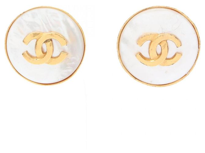 Pendientes de concha con el logo Coco de Chanel Blanco Dorado