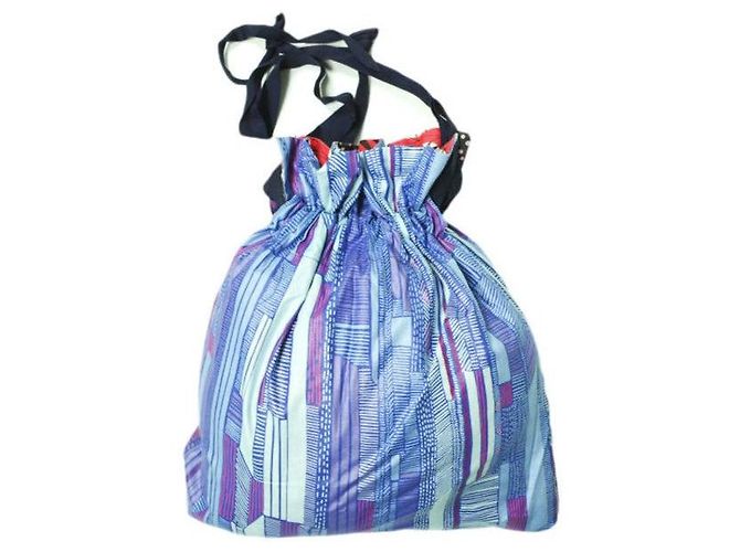 Autre Marque Reversible Schultertasche aus afrikanischem Batikbaumwolle MANDRAKE Pink Blau