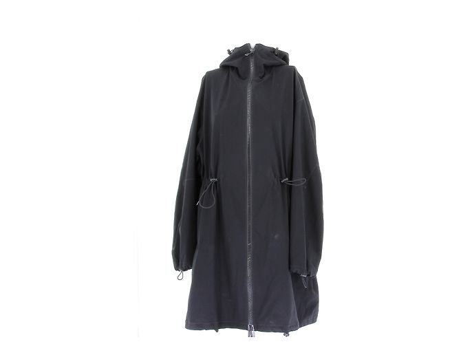 Bottega Veneta Schwarzer wasserdichter Mantel