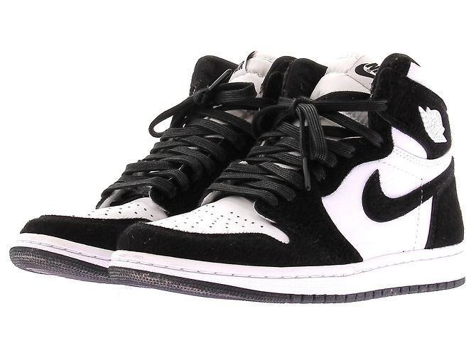 Nike Baskets en cuir "1 Retro High OG Panda" White