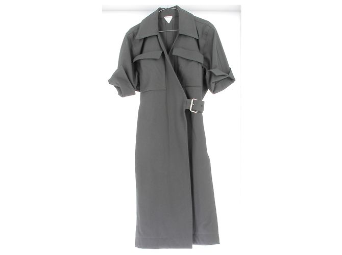 Vestido midi Bottega Veneta caqui de algodón con cinturón