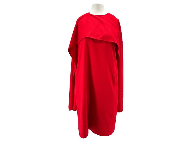 Autre Marque Front Row Shop Cape Kleid Rot