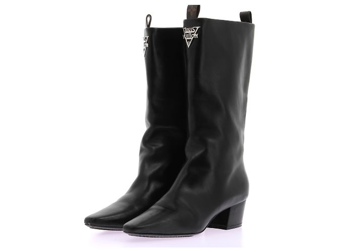 Louis Vuitton Botas de couro pretas Preto