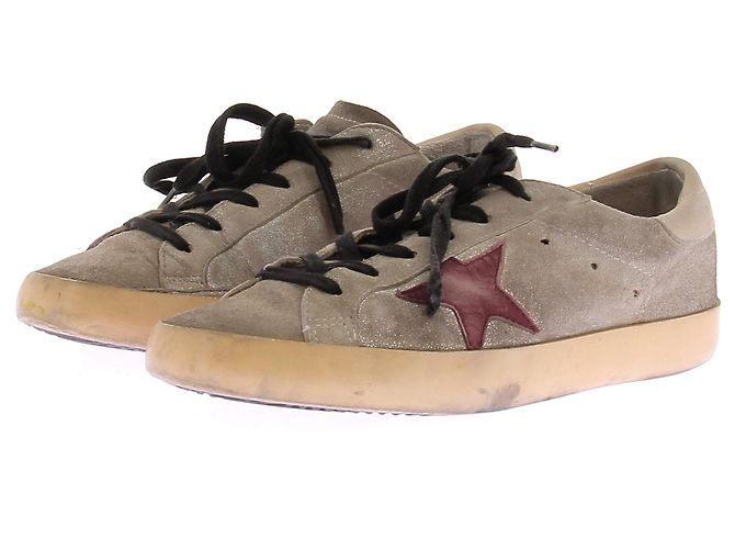 Golden Goose Baskets grises et rouges "Super-Star"