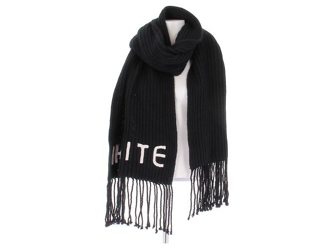 Khaite Sciarpa in cashmere nera Nero