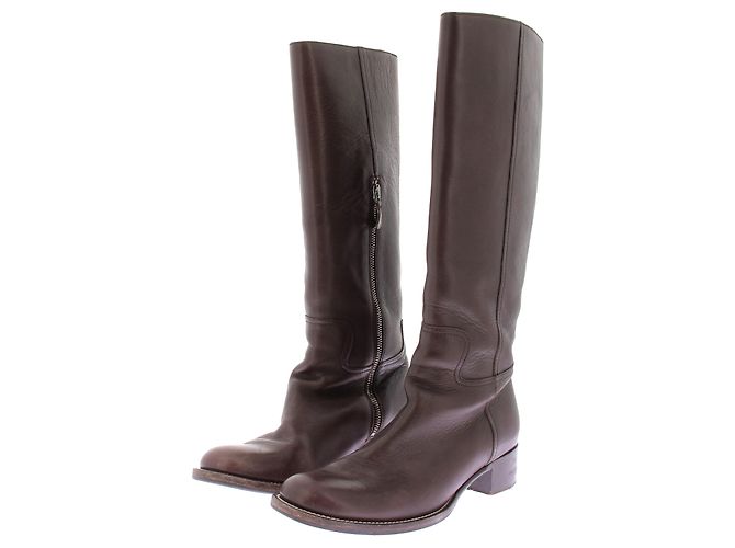 Botas Miu Miu de cuero marrón Castaño