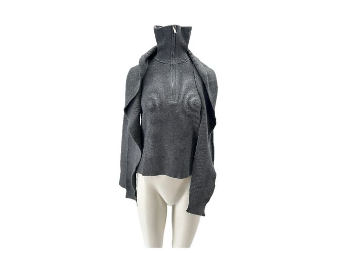 Autre Marque Pull gris avec capuche