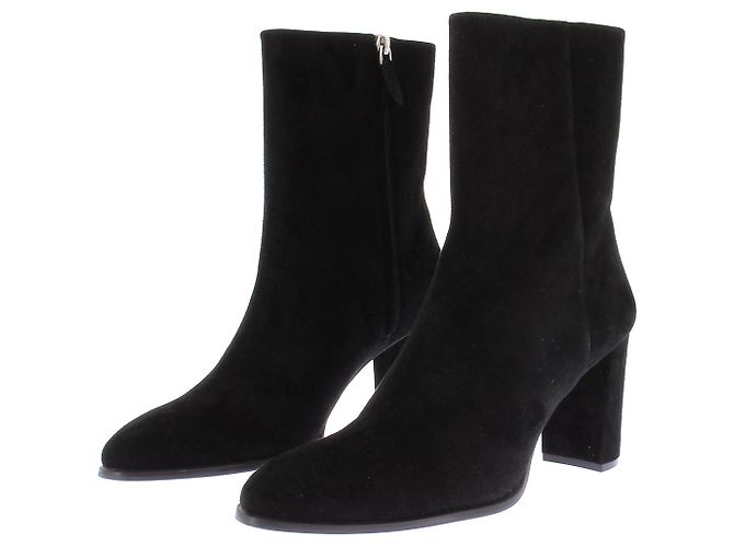 Autre Marque Botines de tacón de ante Negro