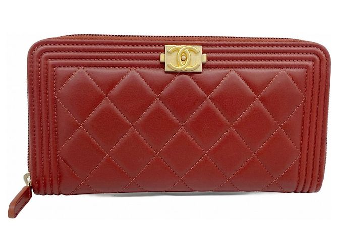 Cartera Larga Chanel Boy en Burdeos
