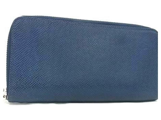 Lange Brieftasche aus Taiga-Leder von Louis Vuitton Blau