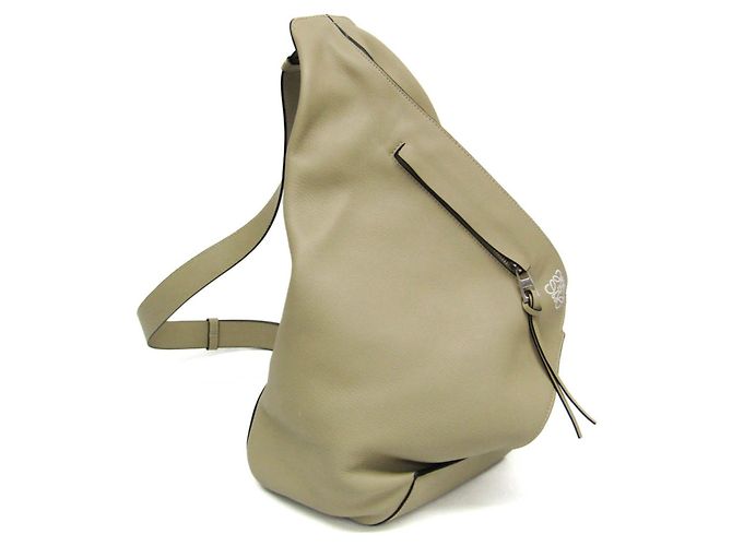 Bolsa Sling Anton Loewe Cinza