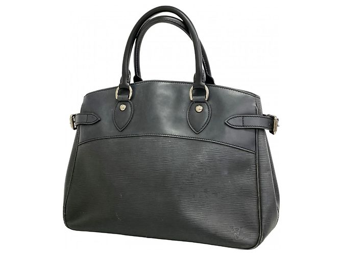Louis Vuitton Epi Passy PM Handtasche in Noir Schwarz