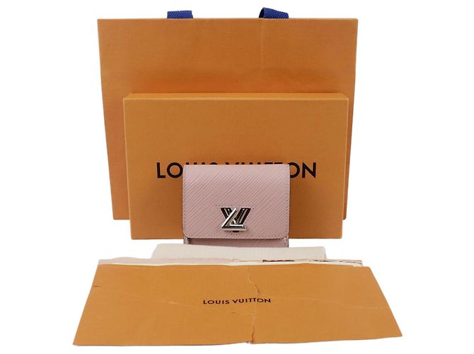 Louis Vuitton Twist XS Wallet Pink