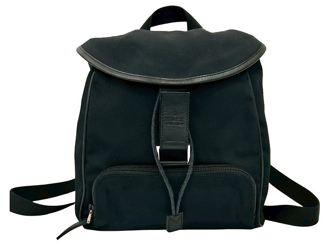 Mochila mini de nylon e couro de bezerro com logo Gucci Preto
