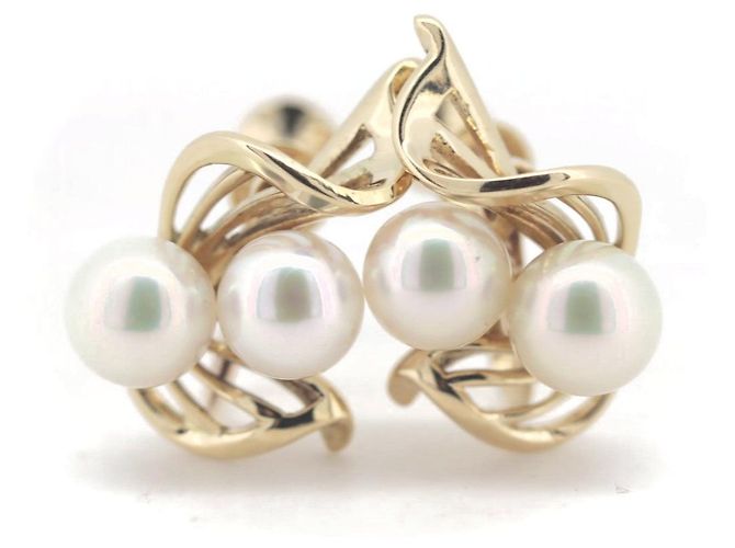 Brincos de Pérola Mikimoto Dourado