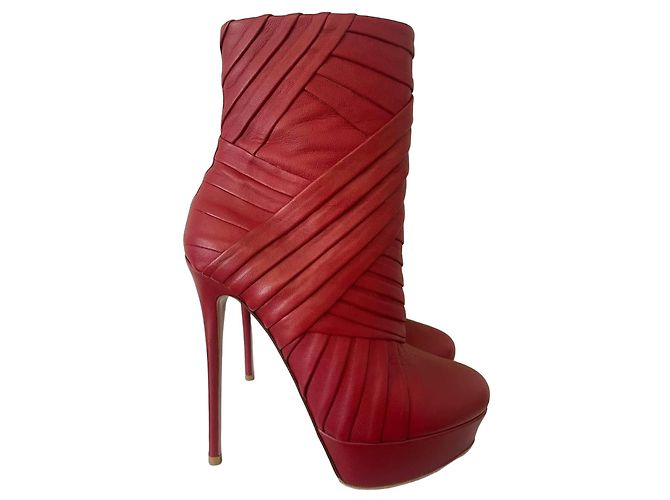 Botines de plataforma de cuero rojo Valentino con fruncidos Roja