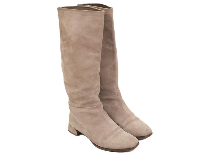 Botas Christian Dior de camurça bege