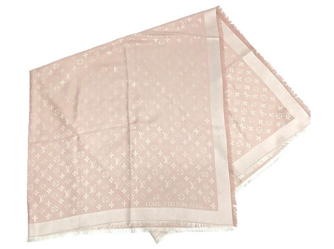 Xale grande de seda e lã Monogram rosa da Louis Vuitton