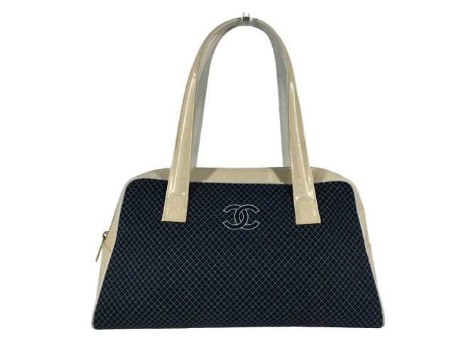 Bolsa Boston Matelassé Chanel Branco Azul marinho