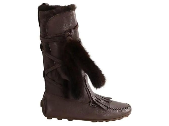 Saint Laurent Botas de cuero marrón Castaño