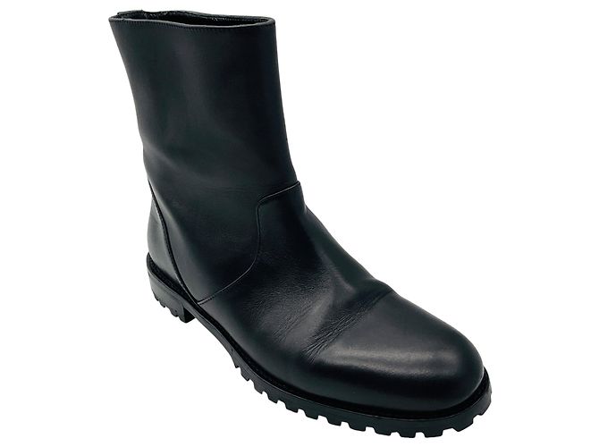 Botas de tornozelo de couro preto Manolo Blahnik