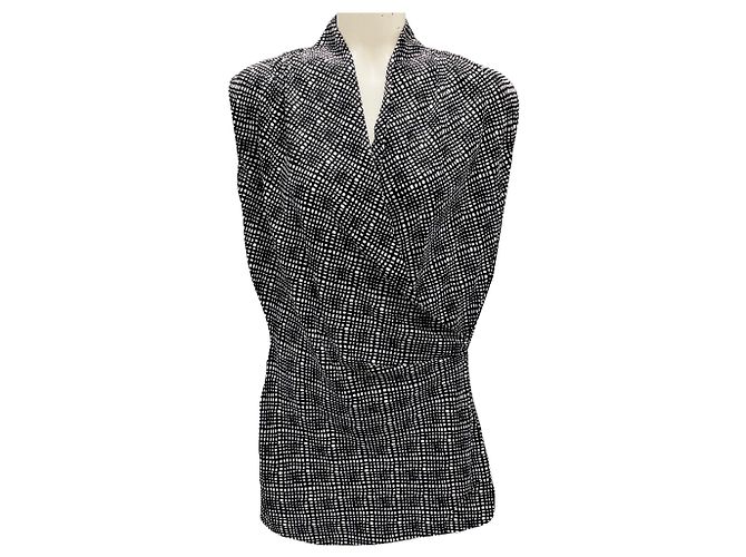 Autre Marque Top de seda sin mangas estampado en negro / blanco de St. John Couture