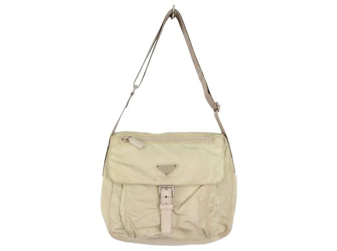 Bolsa transversal de ombro em nylon tessuto bege com logo Prada