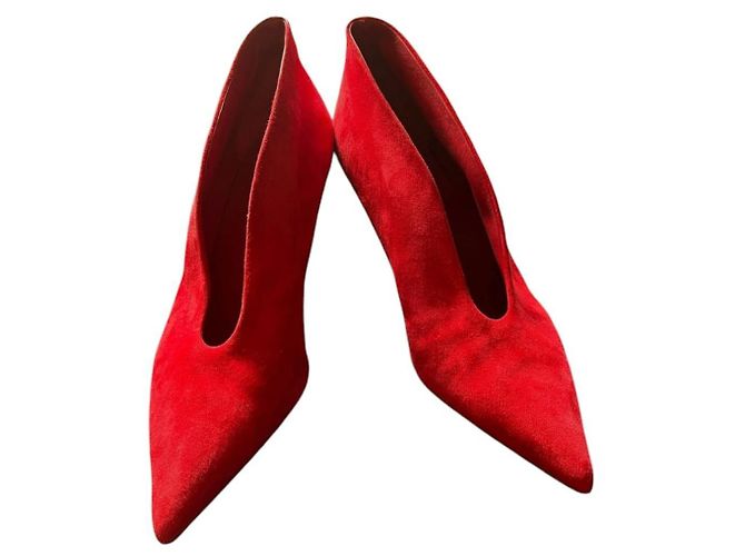 Le Silla Red Leather Kitten Heels