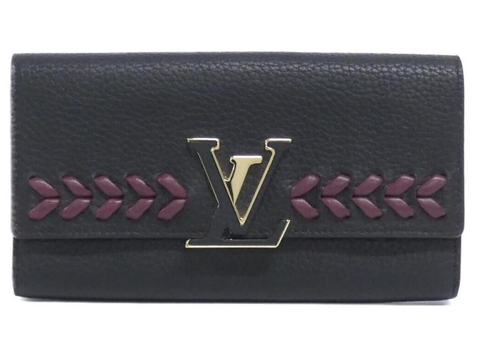 Louis Vuitton Taurillon Capucines Bi-Fold Wallet Black