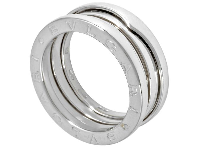 Bulgari Anillo B.zero1 de 3 bandas en oro blanco de 18K de Bvlgari