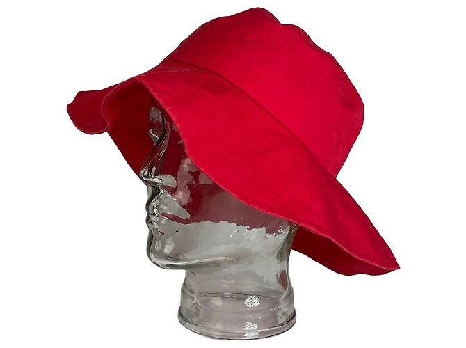 Céline Cappello da sole vintage Celine Paris rosso
