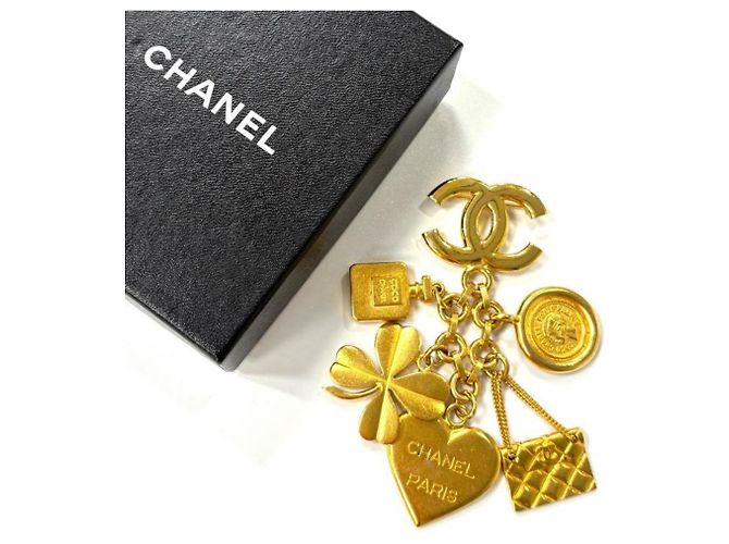 Spilla Vintage in Oro Chanel D'oro