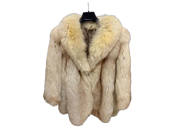 Autre Marque Fuchs-Fellmantel beige Seidenfutter