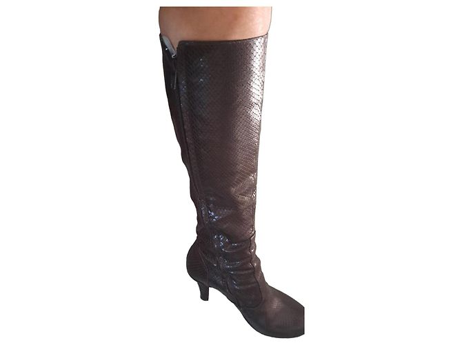 Free Lance leather croc-effect boots dark brown