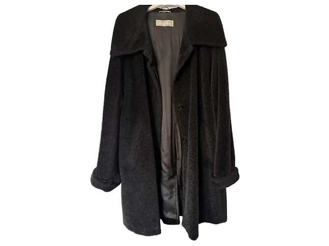 Abrigo Max Mara negro de lana y alpaca