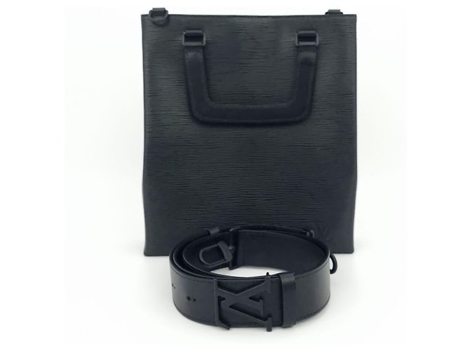 Louis Vuitton Epi Sac Plat Black