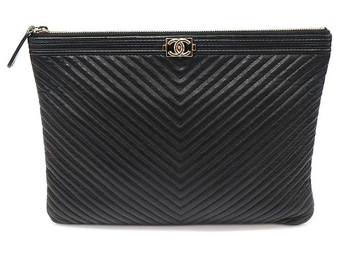 Chanel Schwarze Lammleder Chevron Gold Boy Neue Medium Clutch-Tasche