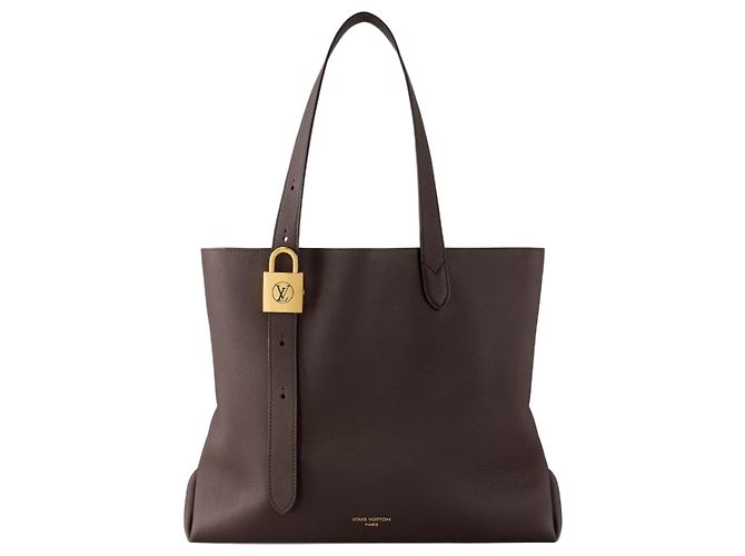 Sarah Louis Vuitton Low Key Cabas MM Negro Cuero de Ternera