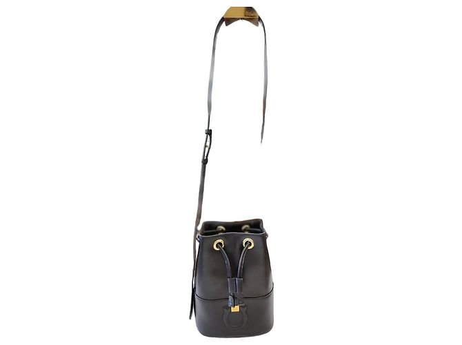 Salvatore Ferragamo Borsa a secchiello City Ferragamo Nera Nero