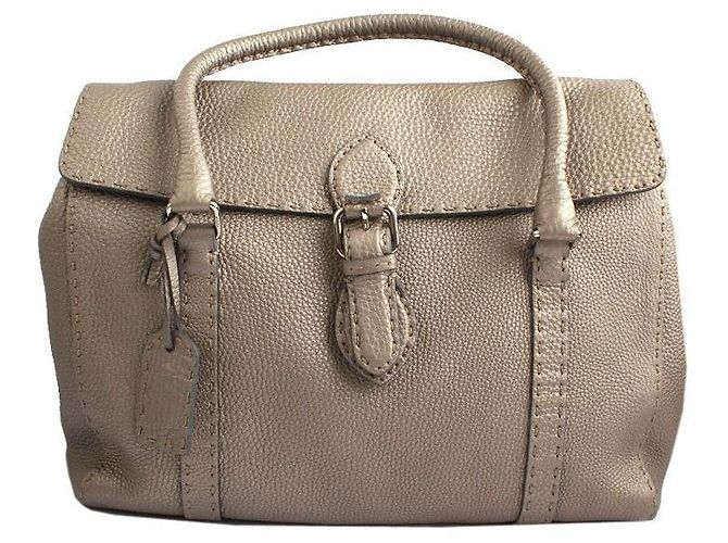 Fendi Bolsa Tote de Couro Prata Selleria com Aba
