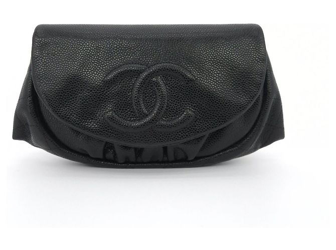 Chanel WOC Half Moon in Caviar Nero